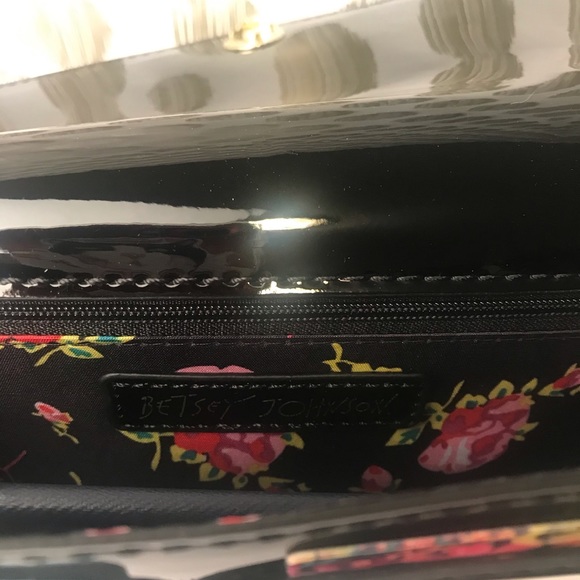 Betsey Johnson crossbody/clutch - Picture 8 of 10